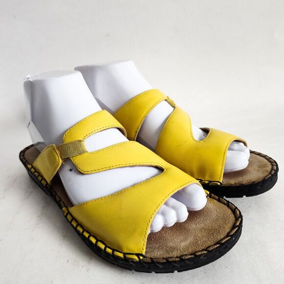 Duck Head Shoes - Vintage Duck Head Yellow Leather Flat Strappy Comfort Slides Sandals Size 7